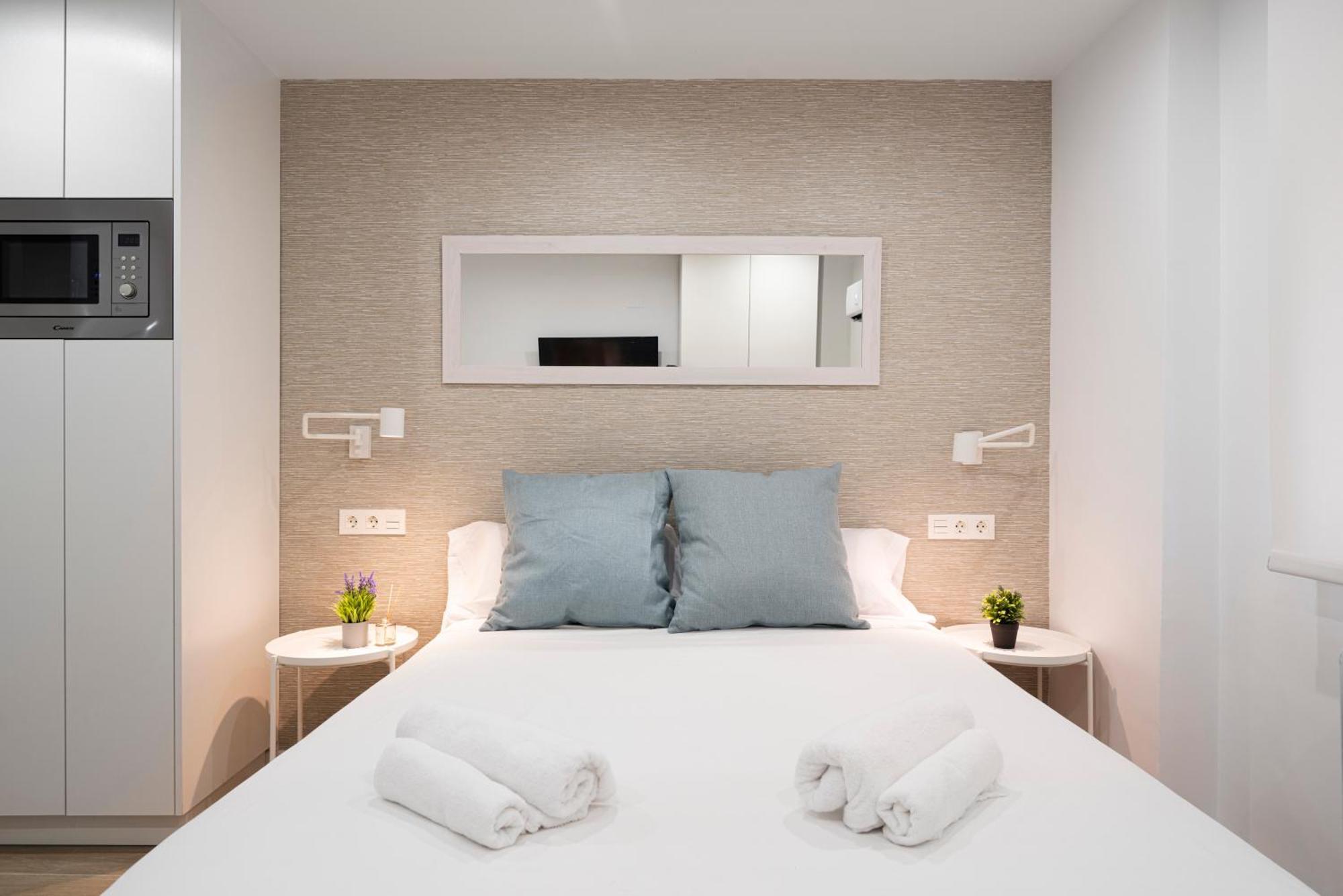 Estudio Deluxe En Jardines Del Triunfo - Granada Bagian luar foto